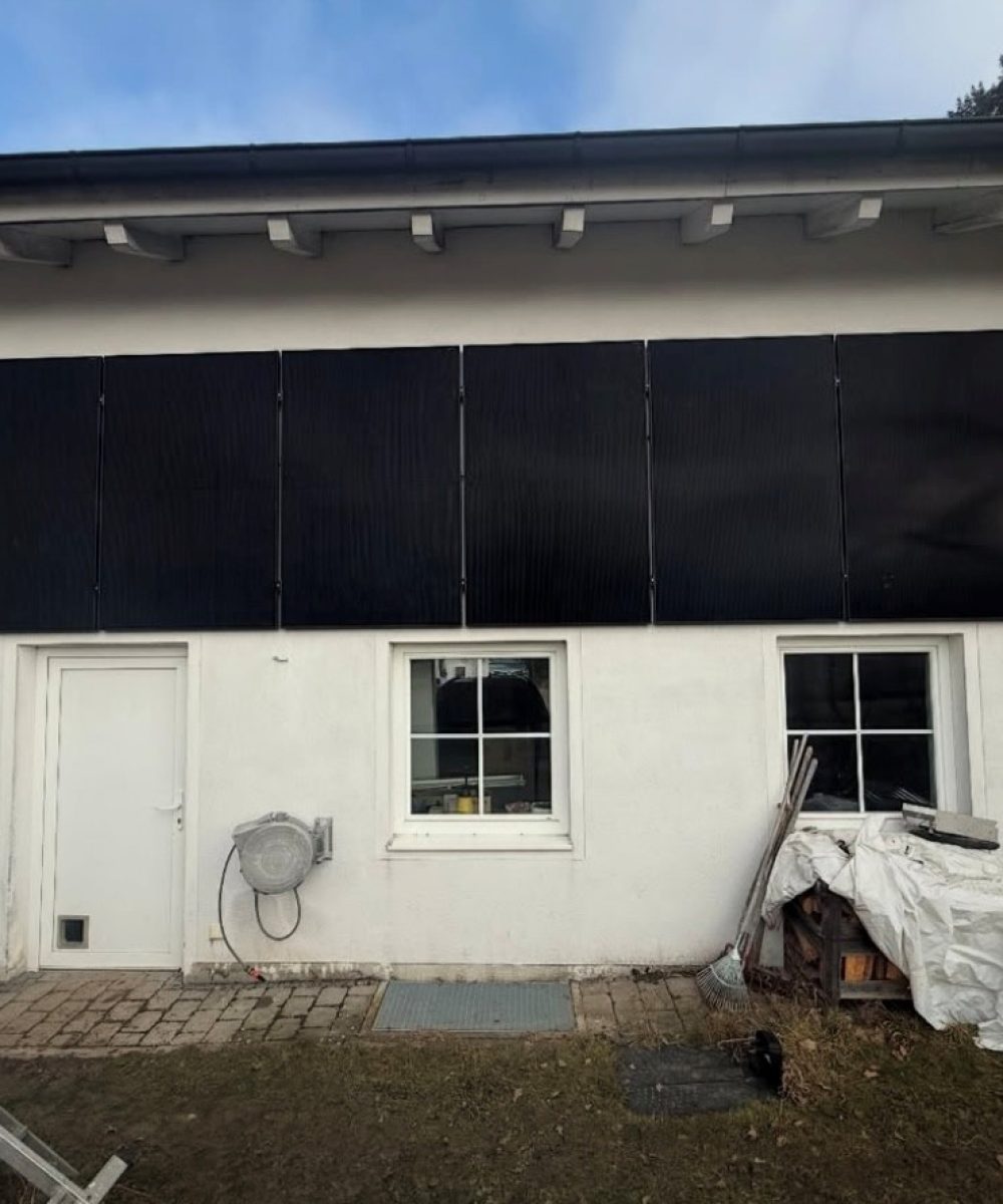 Effiziente Wandmontage einer Photovoltaikanlage in Geisenhausen 1